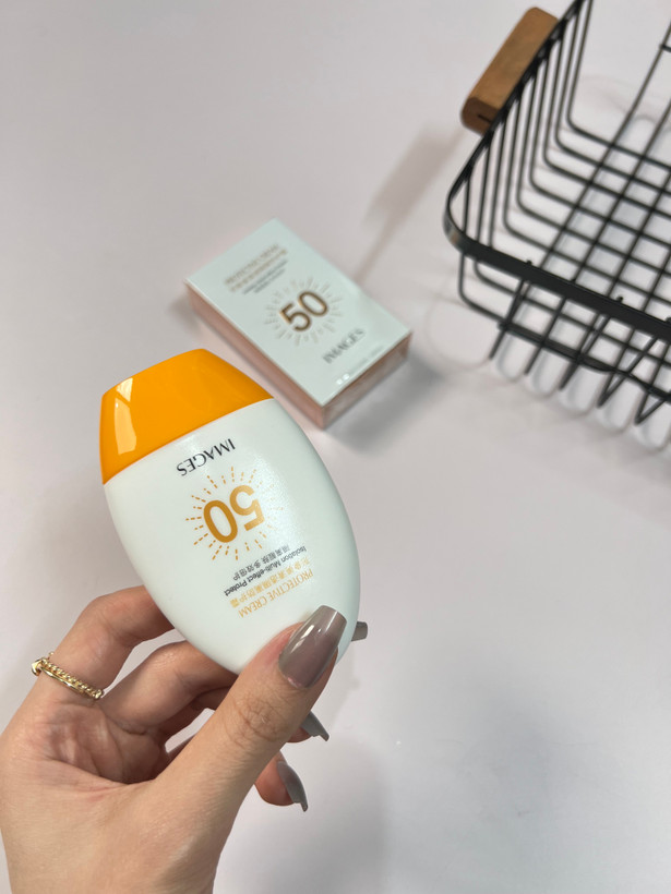 کرم ضد آفتاب بدون رنگ ایمجز SPF 50 مدل Protective مناسب انواع پوست حجم 45 میلیلیتر