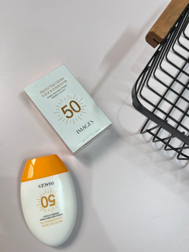 کرم ضد آفتاب بدون رنگ ایمجز SPF 50 مدل Protective مناسب انواع پوست حجم 45 میلیلیتر