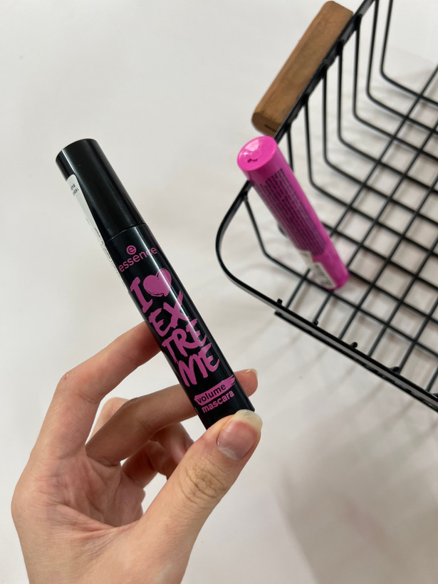 ریمل حجم دهنده مشکی اسنس مدل I Love Extreme Volume