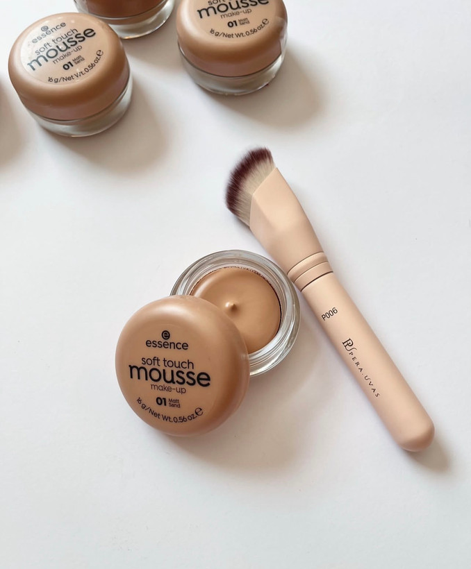 موسکرمپودر اسنس | Essence Soft Touch Mousse Make-Up